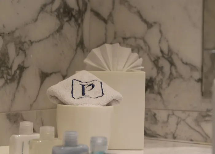 Pennsylvania Hotel 4*