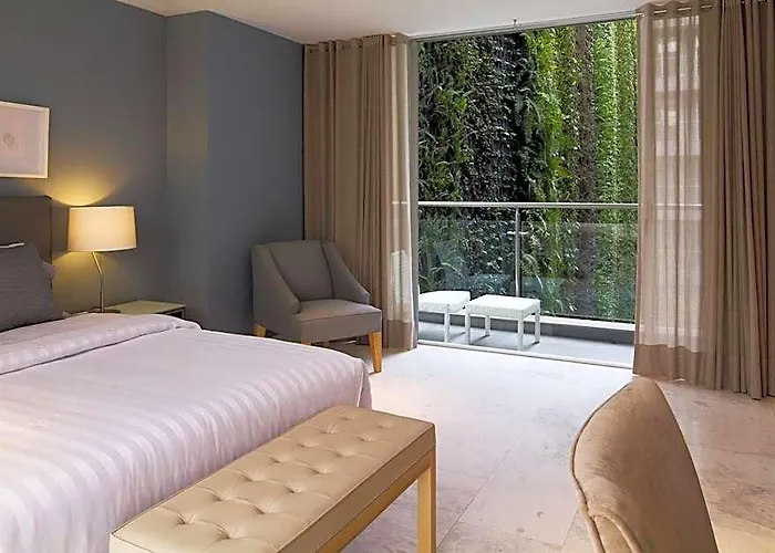 Pennsylvania Hotel 4*